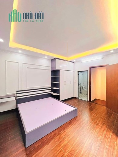 Bán Nhà Phố Cự Lộc- Quận Thanh Xuân- Ngõ Rộng, gần oto. 34m x5 tâng MT4m. giá 4 tỷ