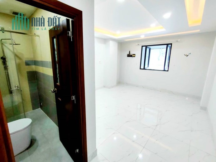 Bán nhà mặt tiền Trịnh Đình Trọng Q.Tân Phú 7 tầng thang máy 98m2 giá 16 tỷ TL