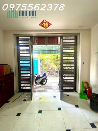Gấp bán. Nhà 4 tầng, mới đẹp ở ngay, hẻm xe hơi sát mặt tiền Lê Văn Quới, Bình Tân, 64m2, 6 tỷ.