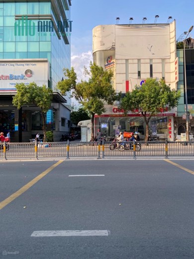 Bán MẶT TIỀN KD đường Nguyễn Cửu Đàm,P.Tân Sơn Nhì, Q.Tân Phú,DT 4mx18m,Kết cấu Trệt, 3 lầu,Giá