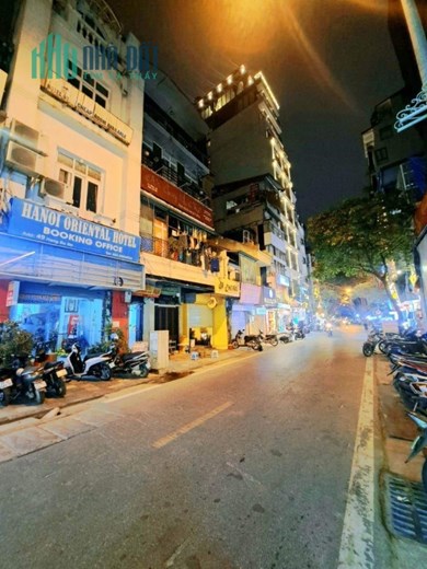 HÁCH SẠN MẶT PHỐ CỔ DOANH THU KHỦNG - VỈA HÈ RỘNG - KINH DOANH ĐỈNH - VÀI BƯỚC RA HỒ HOÀN KIẾM.