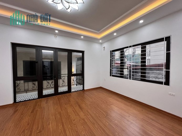 KIẾM ĐÂU CĂN THỨ 2 - Ô TÔ ĐỖ CỬA - LÔ GÓC 2 MẶT NGÕ - NGÕ THÔNG KINH DOANH NHỎ - NHÀ MỚI ĐẸP Ở NGAY