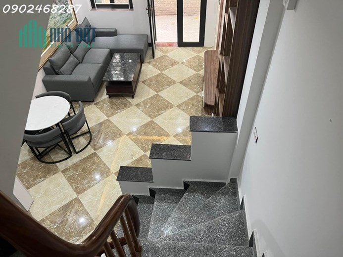 Nhà xây MỚI kèm ĐỦ nội thất, 5 tầng - chỉ hơn 4 tỷ - Khương Đình, Thanh Xuân (Ngã Tư Sở )