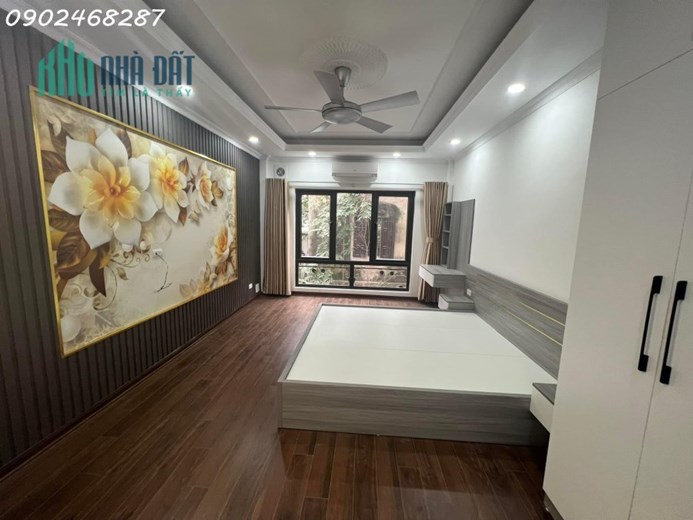Nhà xây MỚI kèm ĐỦ nội thất, 5 tầng - chỉ hơn 4 tỷ - Khương Đình, Thanh Xuân (Ngã Tư Sở )