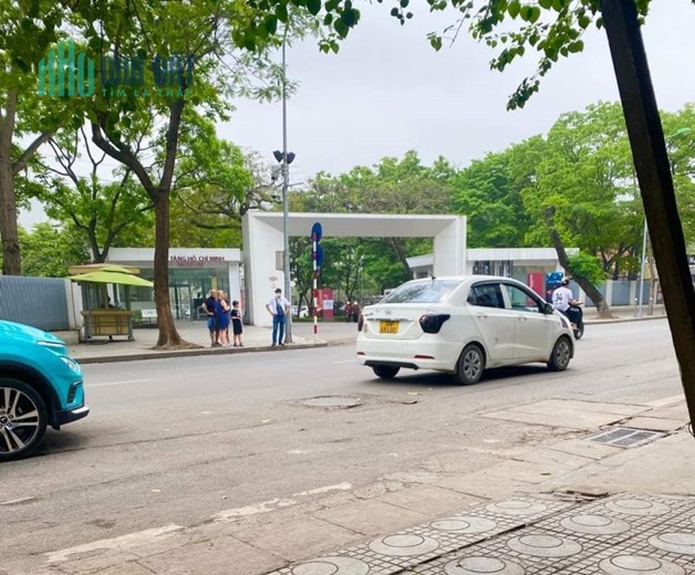 14 TỶ (CÓ THƯƠNG LƯỢNG)  sở hữu Nhà mới, Ô tô 4 chỗ vào nhà. 40m  ra phố NGỌC HÀ. cách LĂNG BÁC 50m
