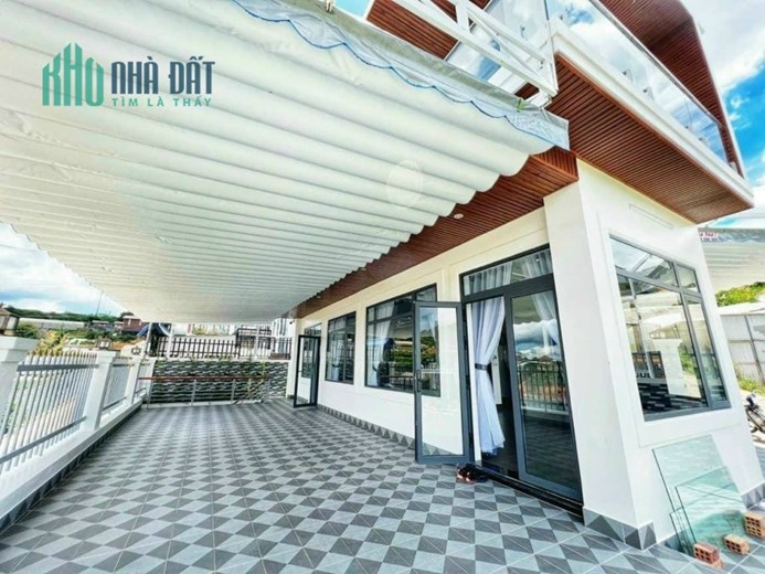 Giảm mạnh - Bán gấp Nhà Biệt Thự view thoáng đường Đankia, Đà Lạt 261m2 giá chỉ 11 tỷ