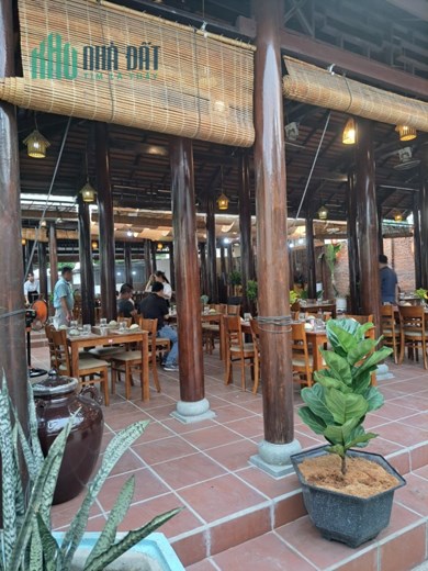 Chính chủ Sang quán vị trí đẹp không gian đô đạc như hình