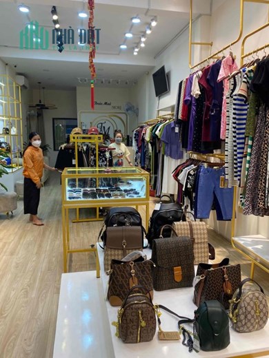 Chính chủ cần sang lại shop thời trang 110m2 Lê Văn Sỹ ,quận Phú Nhuận