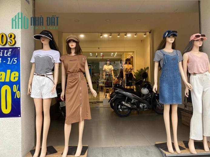 Chính chủ cần sang lại shop thời trang 110m2 Lê Văn Sỹ ,quận Phú Nhuận