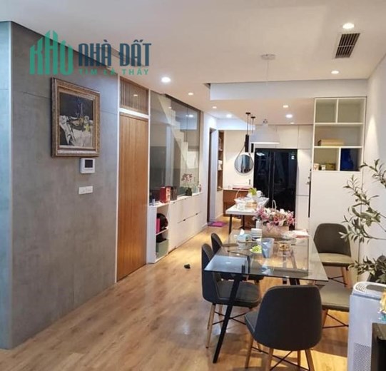 CẦN TIỀN bán nhà rẻ nhất Pháo Đài Láng, ngõ rộng, ô tô đỗ cổng, nhỉnh 6 tỷ