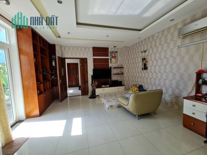 Bán nhà KDC Gia Hòa Quận 9, 1T3L full nội thất giá 13.5 tỷ TL, mềm hơn thị trường 3 tỷ