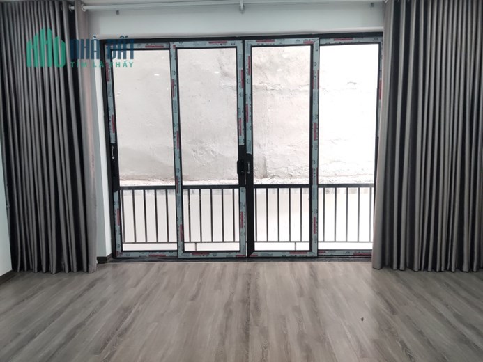 Bán nhà Đội Cấn,Ba Đình dt 35 m2 x 5 t mới tinh cách phố 50m giá nhỉnh 5 tỷ