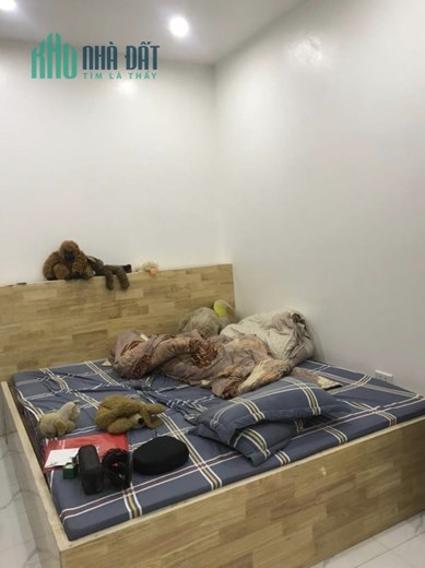 Biệt thự sân vườn, gần phố, ô tô đỗ, mới đẹp, Hào Nam, Đống Đa, 125m2, 4t, mt 7m, 21tỷ