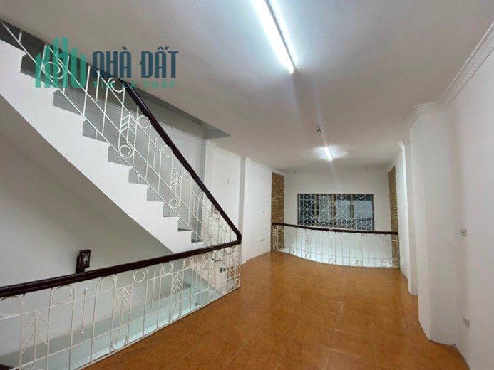 Bán nhà phố Lương Đình Của, Ngõ nông, Đống Đa, 43m2, 3 tỷ 9, 0927364666