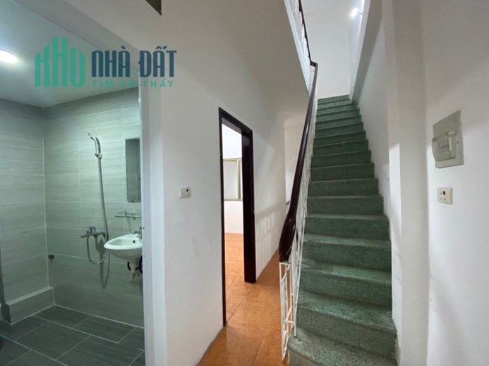 Bán nhà phố Lương Đình Của, Ngõ nông, Đống Đa, 43m2, 3 tỷ 9, 0927364666