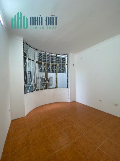 Bán nhà phố Lương Đình Của, Ngõ nông, Đống Đa, 43m2, 3 tỷ 9, 0927364666