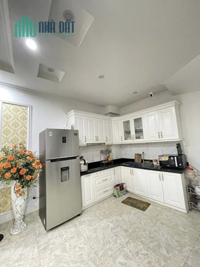 nhà đẹp THẠCH BÀN, ô tô đỗ cửa , tặng full nội thất  sang, sịn trị giá gần 1 tỷ đồng.