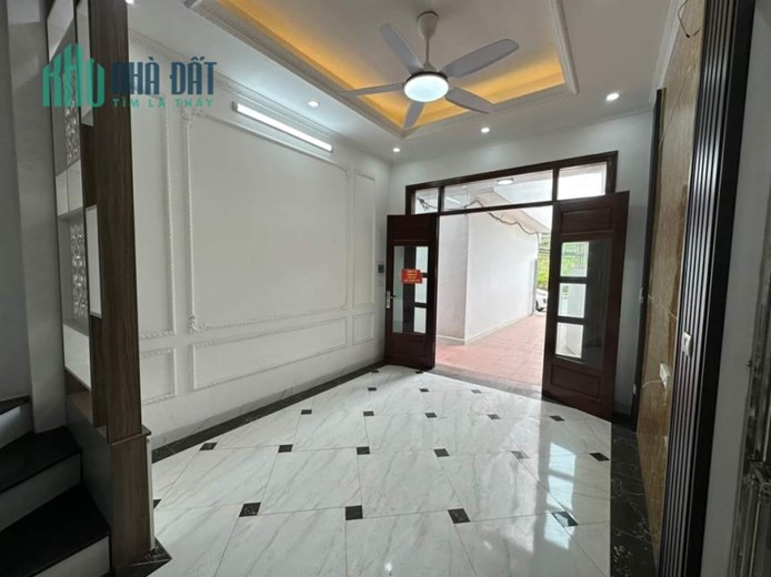 Bán Nhà đẹp Nguyễn Khoái Hoàng Mai 30m, 5 tầng, giá 3.15 tỷ