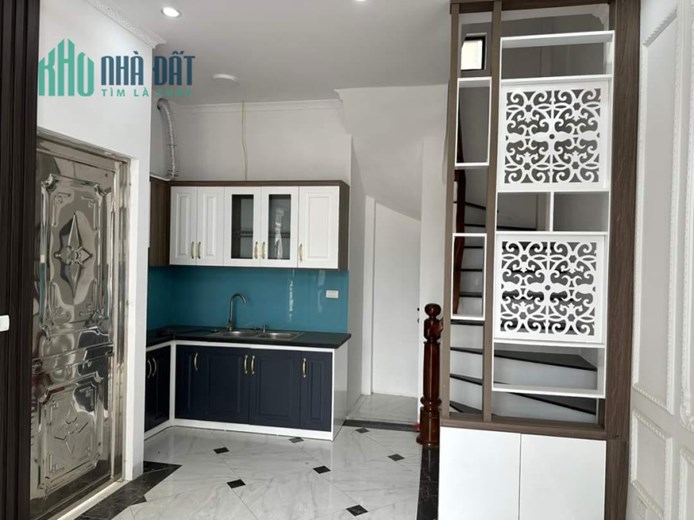 Bán Nhà đẹp Nguyễn Khoái Hoàng Mai 30m, 5 tầng, giá 3.15 tỷ