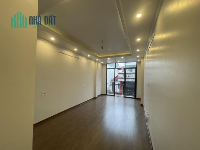 Phân lô Tạ Quang Bửu – Bạch Khoa 42m2 x 5 Tầng Giá 8.3 tỷ - ô tô vào nhà – ngõ thông