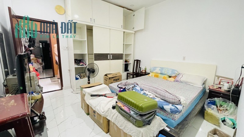 Bán nhà HXH Thông, 70m2, 3 tầng, Đường số 4, Phường 16, Gò Vấp,  Giá giảm còn 6 tỷ 4