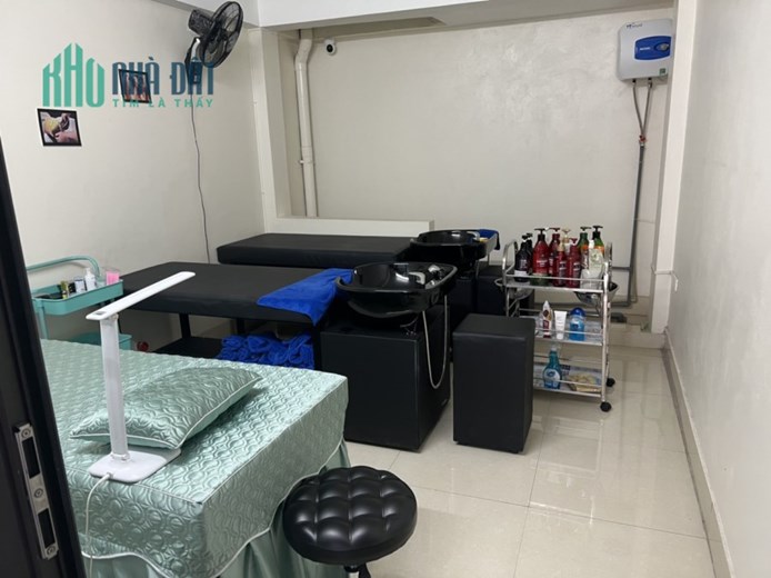 SANG NHƯỢNG TIỆM NAIL - MI - GỘI ĐẦU