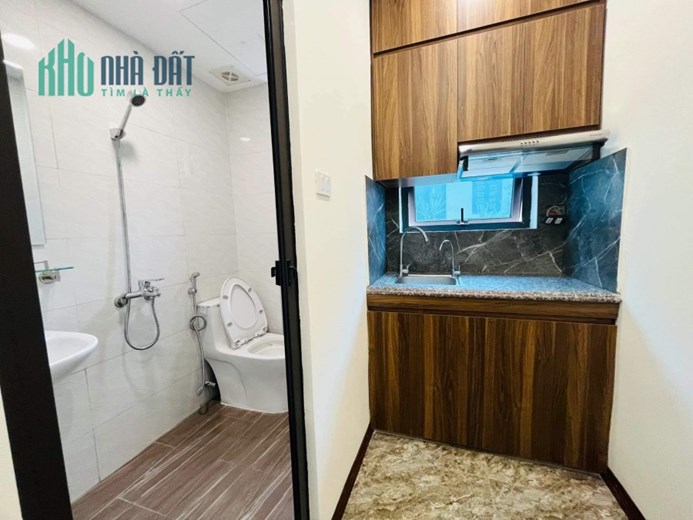 BÁN SIÊU PHẨM CCMN 9 TẦNG, THANG MÁY, HIỆN ĐẠI, DÒNG TIỀN 180 TR/ THÁNG TẠI CẦU GIẤY, GIÁ 25 TỶ.