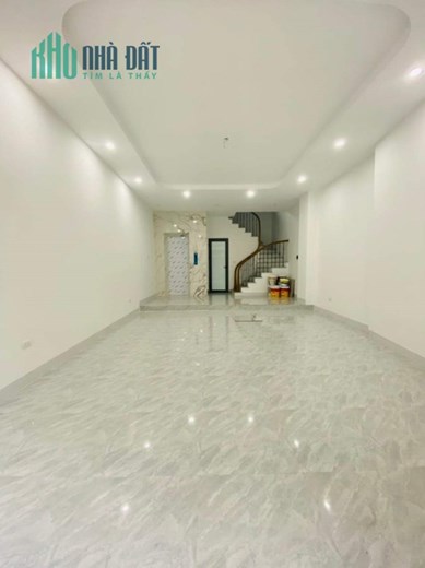 BÁN NHÀ LƯƠNG ĐỊNH CỦA. 6 TẦNG THANG MÁY - Ô TÔ 16 CHỖ VÀO NHÀ - 2 THOÁNG.
DIỆN TÍCH 50m2, 6 tâng,