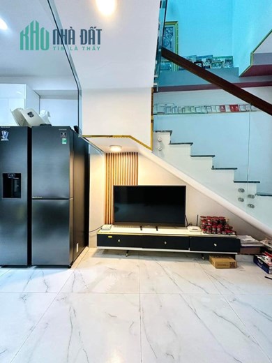 Nhà Hẻm Nhựa, Gần Chợ Tân Hương, Q. Tân Phú. DT 4x20, 3 Tầng. Chỉ 6 Tỷ 100