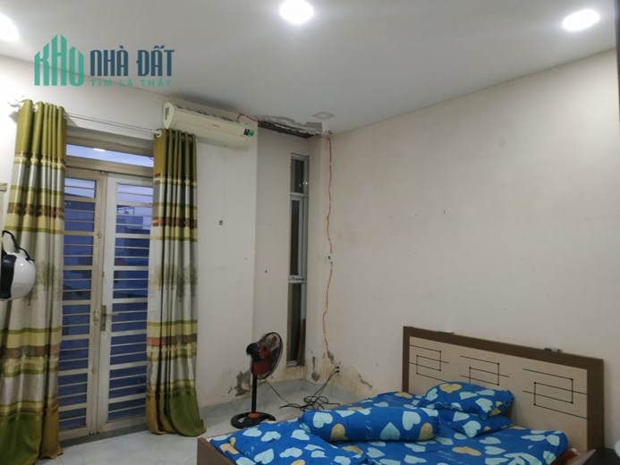 Bán nhà đường Huỳnh Văn Chính, 3 tầng, 5PN, 83m2, ngang hơn 4m, chỉ 5.4 tỷ TL chính chủ.