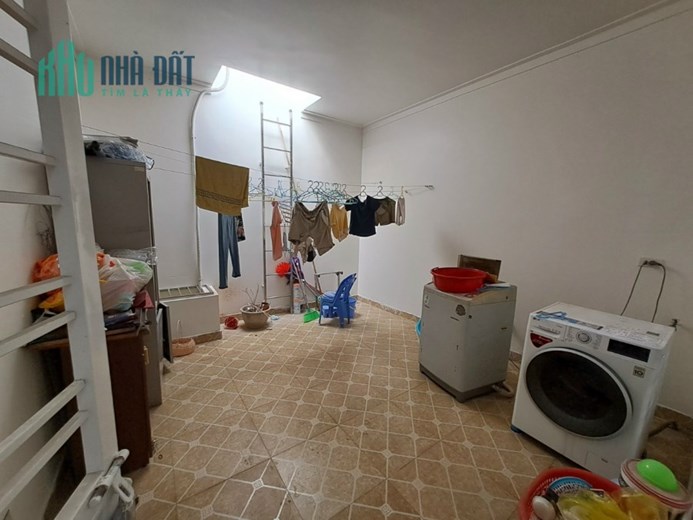 Bán nhà phố Thư Trung - Văn Cao, 48m 3 tầng , nhà lô góc, GIÁ 2.5 tỉ cực đẹp