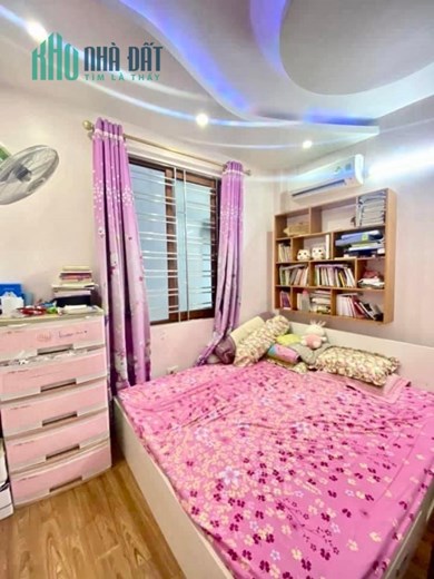 Bán ngôi nhà 53m2 phố Âu Cơ, Tây Hồ Dân xây 5 ngủ Ô tô tránh cách 10m 5.2 Tỷ