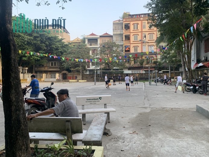 Bán nhà Nguyễn Văn Huyên, Cầu Giấy. 48m2; C4; Giá 6.9 tỷ. Phương