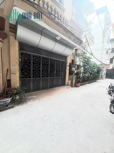 Bán nhà Láng - Đống Đa, 44m2, mặt tiền 4m6, ngõ oto vào nhà