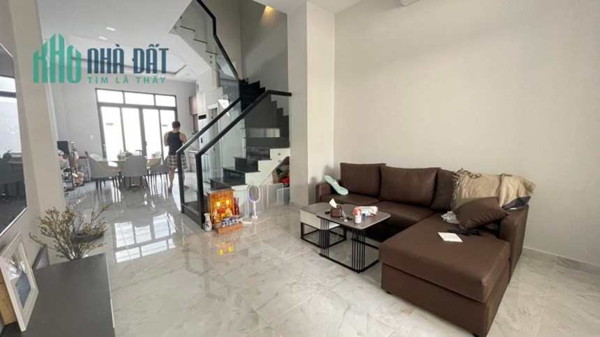 Bán Nhà HXH Thông Kênh Tân Hóa - 50m2 - 4 tầng