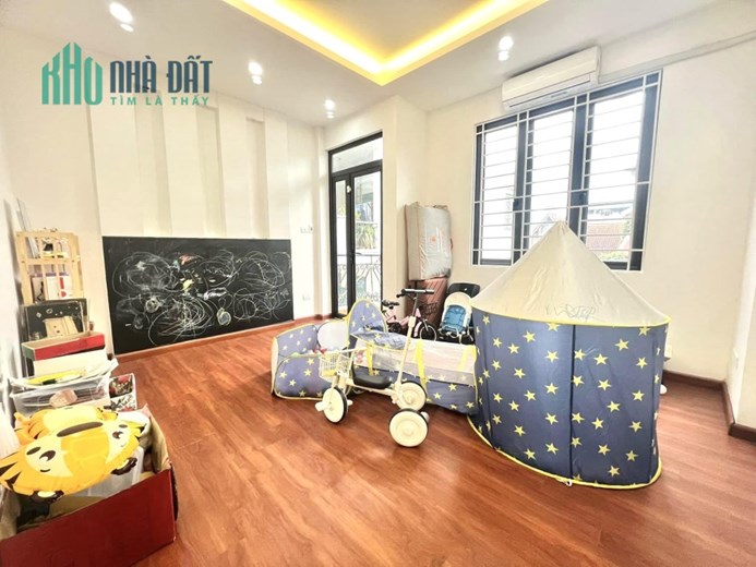 Siêu Đẹp-Gara Ô tô 7 Chỗ-Phố Võng Thị-Gần Hồ Tây 45m2/5tầng/ MT 6.2m Nhỉnh 11 Tỷ