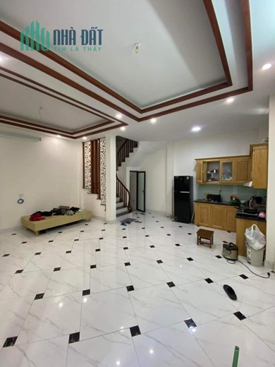 Bán Nhà Ngã Tư Sở- Quận Thanh Xuân, Nhà mới, Ngõ rộng, 38m x5 tầng. MT4m. giá 4 tỷ
