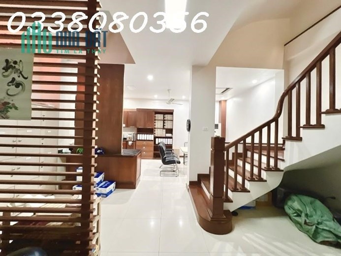 Bán nhà mặt phố Võ Văn Dũng, 8 tầng thang máy, DTXD60m2, MT5m. Giá 30 tỷ.