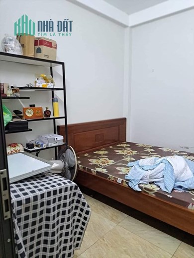 Cho thuê nhà nguyên căn phố Trần Cung 50m, 5T, MT5m. KD online. 9.5tr
