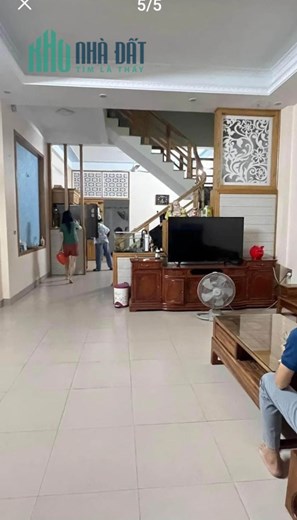 Nhà Liên Chiểu, mặt tiền, cạnh công viên thoáng mát, khu vực đông dân cư