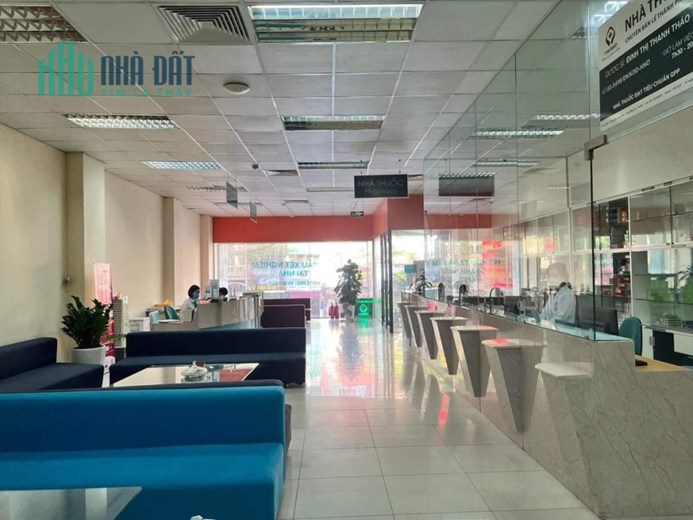 KINH DOANH SẦM UẤT - Ô TÔ TRÁNH - HIỆN ĐẠI ĐẲNG CẤP – 2 THANG MÁY