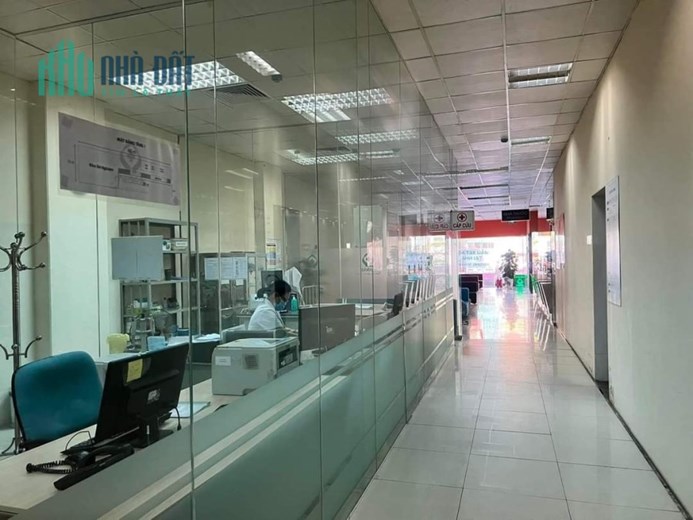 KINH DOANH SẦM UẤT - Ô TÔ TRÁNH - HIỆN ĐẠI ĐẲNG CẤP – 2 THANG MÁY