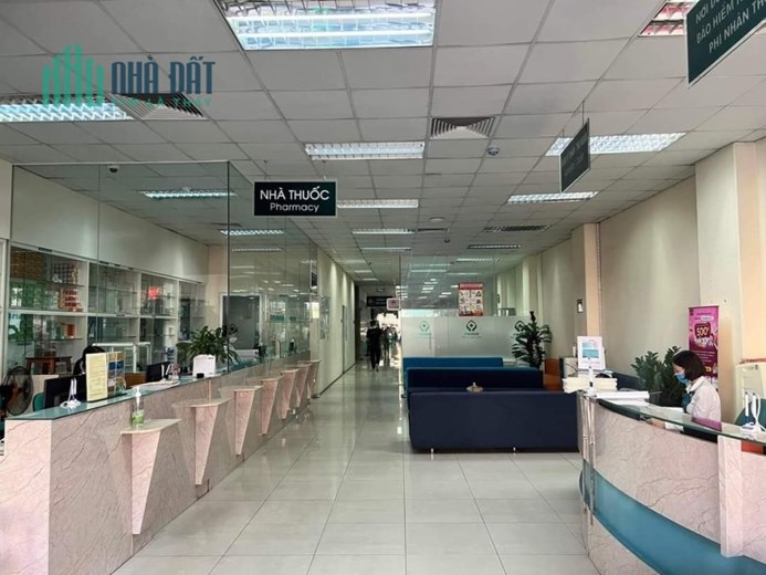 KINH DOANH SẦM UẤT - Ô TÔ TRÁNH - HIỆN ĐẠI ĐẲNG CẤP – 2 THANG MÁY