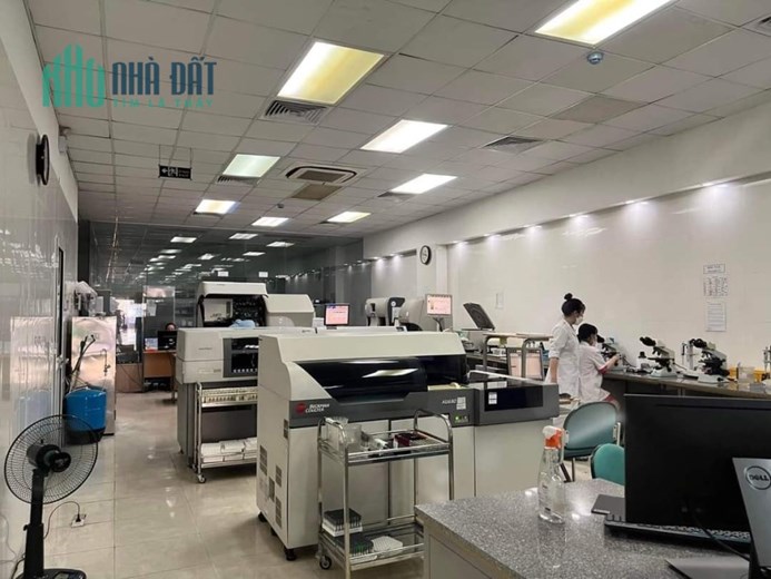 KINH DOANH SẦM UẤT - Ô TÔ TRÁNH - HIỆN ĐẠI ĐẲNG CẤP – 2 THANG MÁY