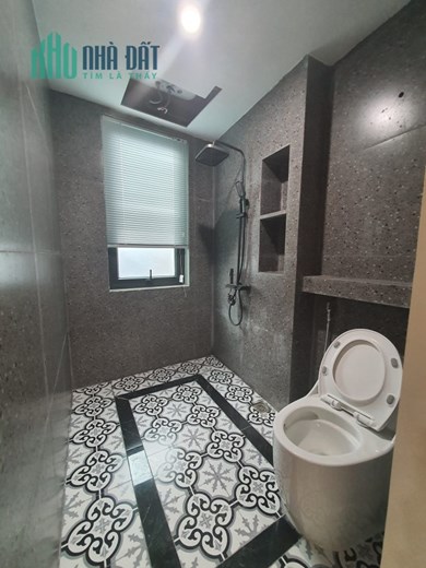 Bán nhà Thạch Bàn, Lô góc, Ô tô, 45 m2, 6 tầng, chỉ nhĩnh 5 tỷ.