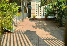 Cho thuê nhà 1 trệt 1 lầu gần chợ Phú Hoà, Thủ Dầu Một, Bình Dương. 6.5tr