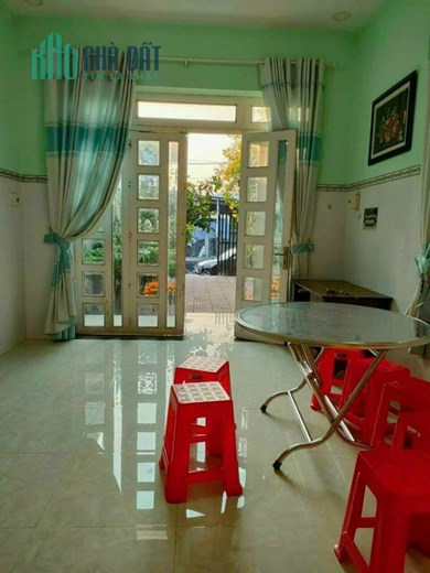 Cho thuê nhà 1 trệt 1 lầu gần chợ Phú Hoà, Thủ Dầu Một, Bình Dương. 6.5tr