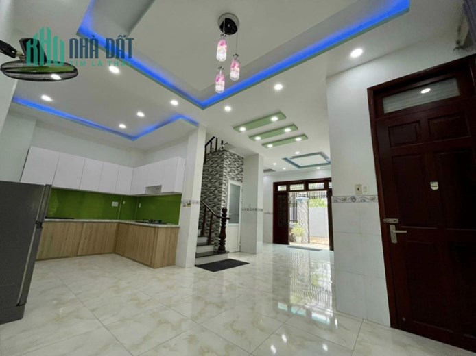 MẶT TIỀN KINH DOANH 5 TẦNG LONG TRƯỜNG QUẬN 9, GIÁ NHỈNH 17TY