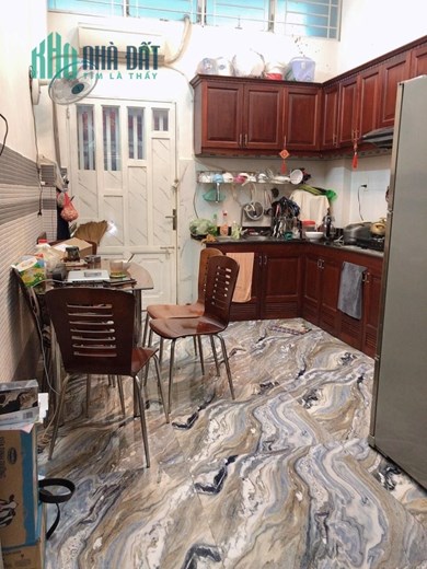 Gấp bán nhà đường 32 Nguyễn Duy Trinh, Q.2, 1 trệt + 3 lầu, 78m2, ngang 4m, 4PN, SHR. Chỉ 6.1 Tỷ
