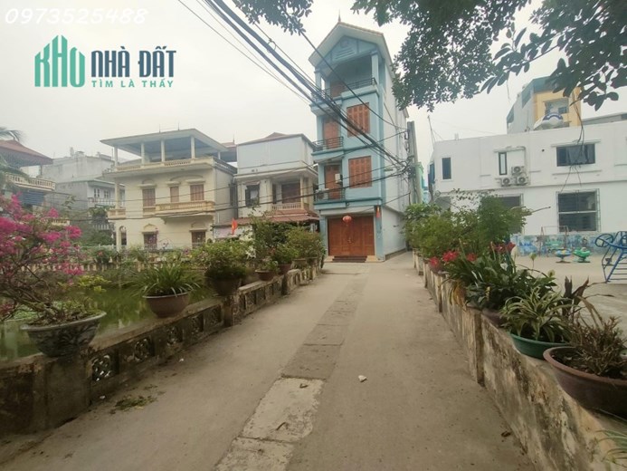 BÁN ĐẤT NGÕ 205 XUÂN ĐỈNH-LÔ GÓC-Ô TÔ 7 CHỖ VÀO NHÀ-127M2-CHỈ 12 TỶ